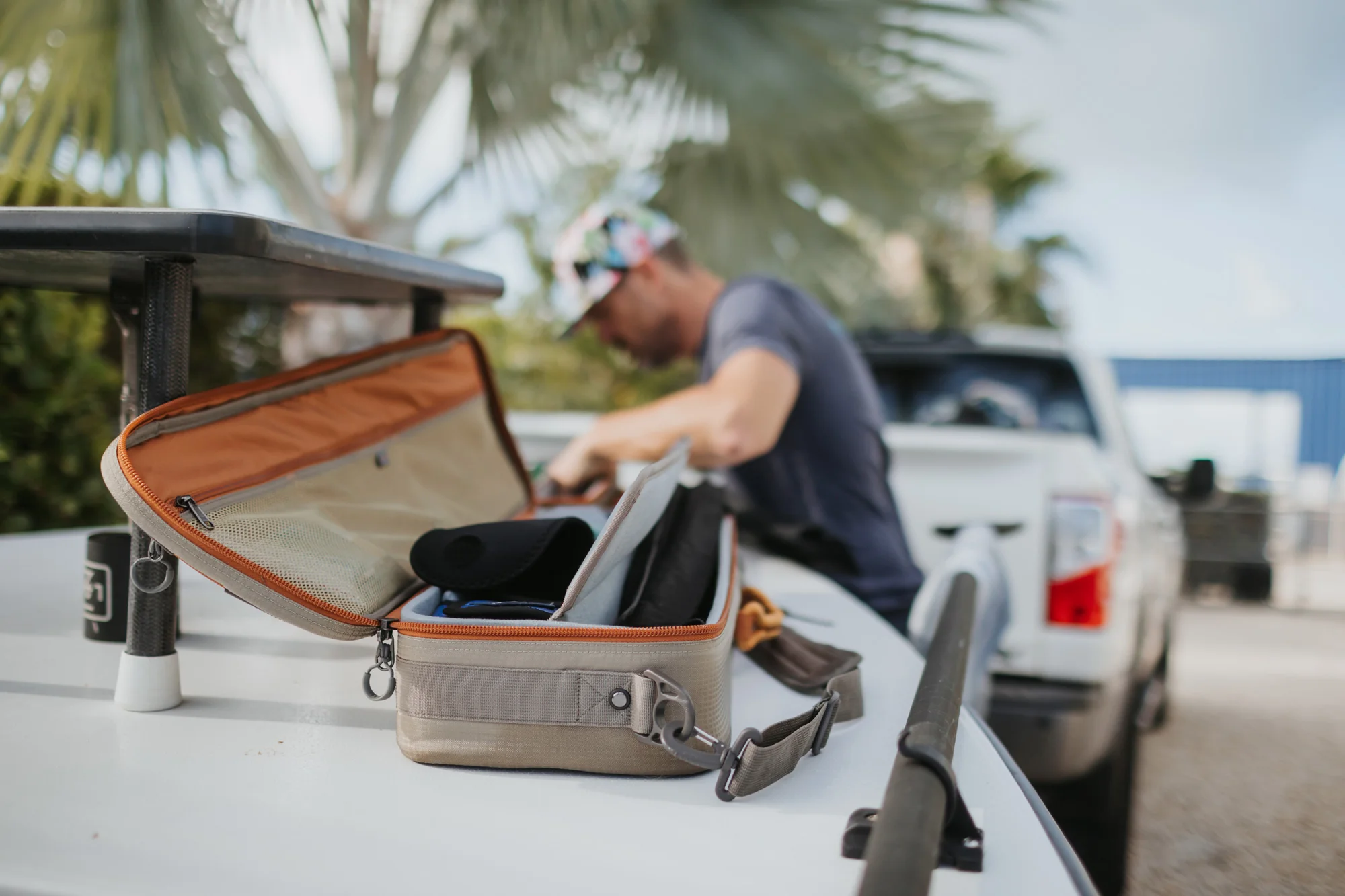 Fishpond Dakota Carry-On Rod & Reel Case - Granite - torba na wędki i kołowrotki Clark_Flats3_2200x