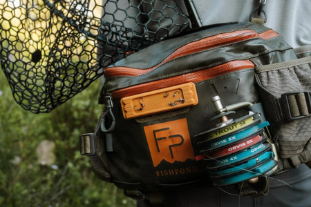 Fishpond Tacky Fly Dock- MagPad Burnt Orange - organizer muchowy